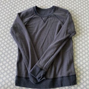 Lululemon size 8 reversible crew neck sweatshirt
